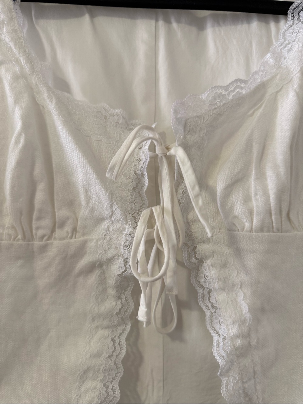 Reformation Rosalie Linen Lace Trim Top - Picture 9 of 10